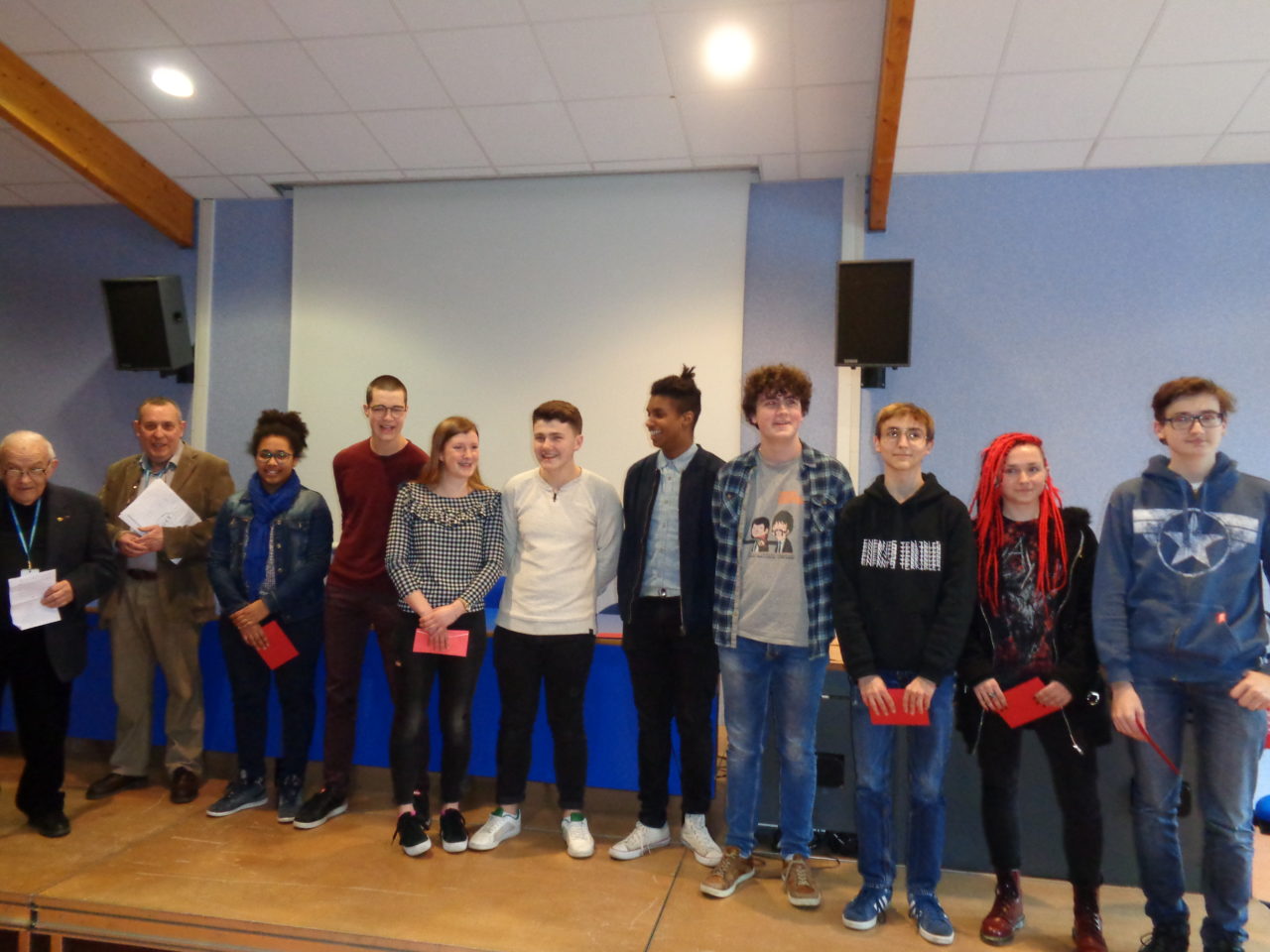 Photo De Classe Lycee En Foret Montargis